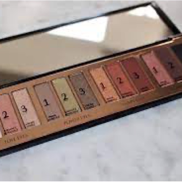 Charlotte Tilbury Instant Eye Palette Smokey Eyes Are Forever - Picture 4 of 4